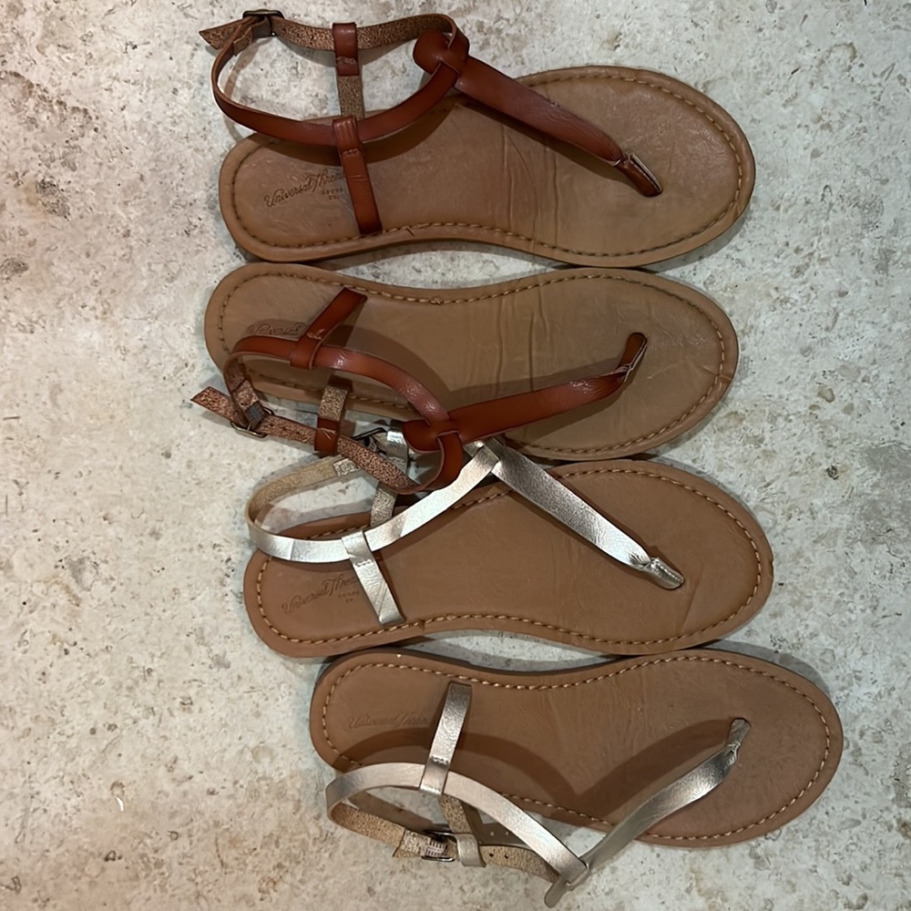 Universal thread sandals 7 1/2 LOT